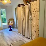 Gasthof Les Jardins De Phidji Avec Entree Autonome Climatisation Neuve Et Parking Prive *