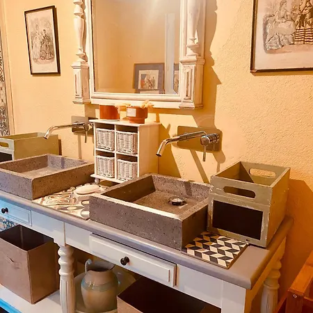 Les Jardins De Phidji Konukevi