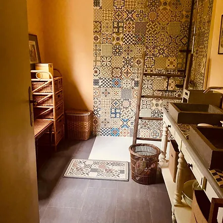 Les Jardins De Phidji بيت ضيافة *